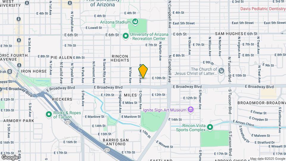1604 E 10th St Mapa y Detalles de la Ubicación