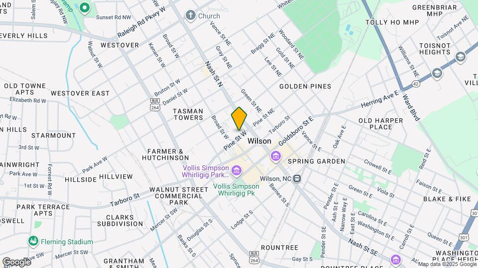 Centro at Pine Nash Mapa y Detalles de la Ubicación