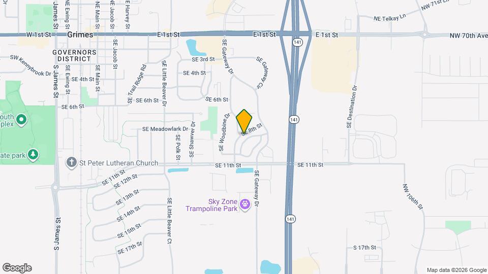 808 SE Crossings Ln Map and Location Details