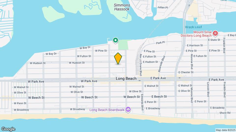 137 W Market St Map and Location Details