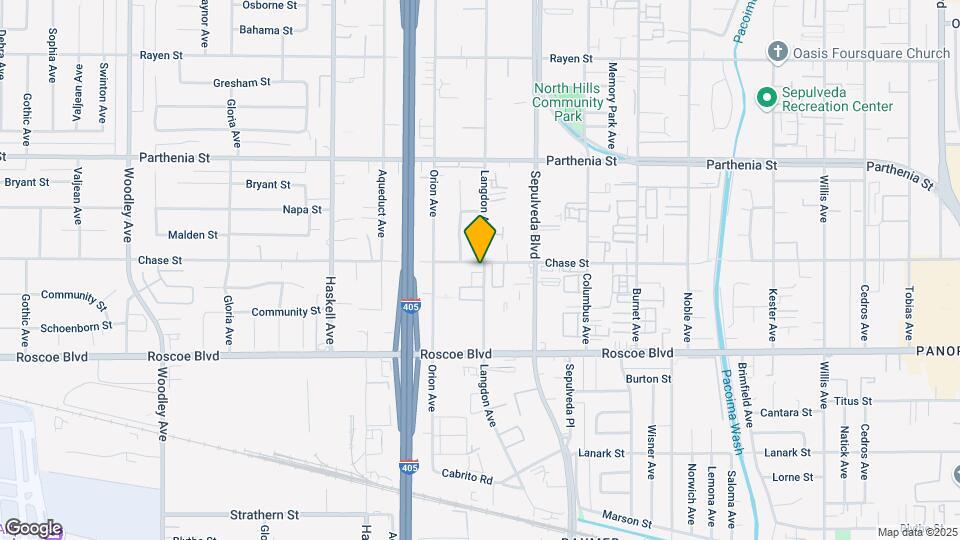 8453 Langdon Ave Map and Location Details