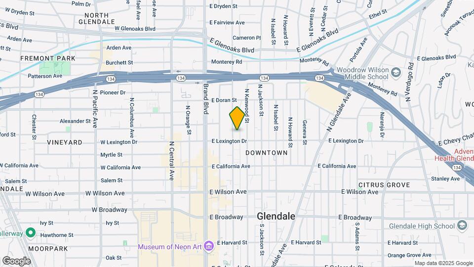 412 N Louise St Mapa y Detalles de la Ubicación
