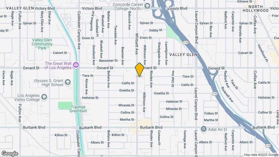 5920 Whitsett Ave Map and Location Details