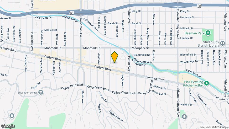 4227 Dixie Canyon Ave Map and Location Details