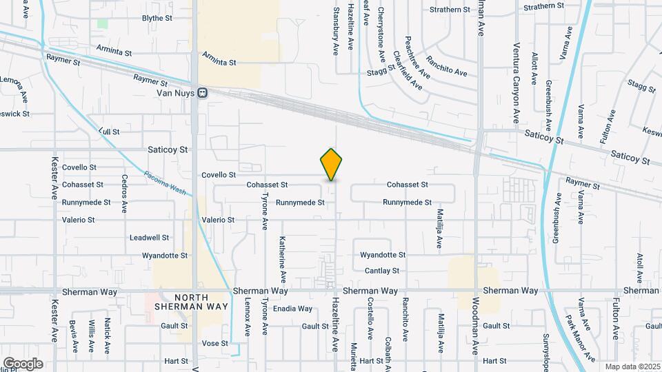 7461 Hazeltine Ave Map and Location Details