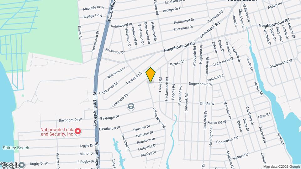 5 Johns Neck Rd Rentals in Shirley, NY