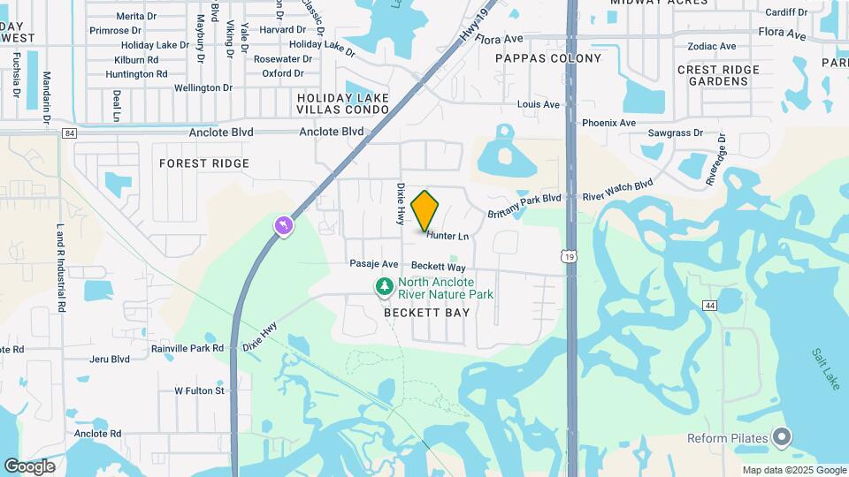 900 Hunter Ln Map and Location Details