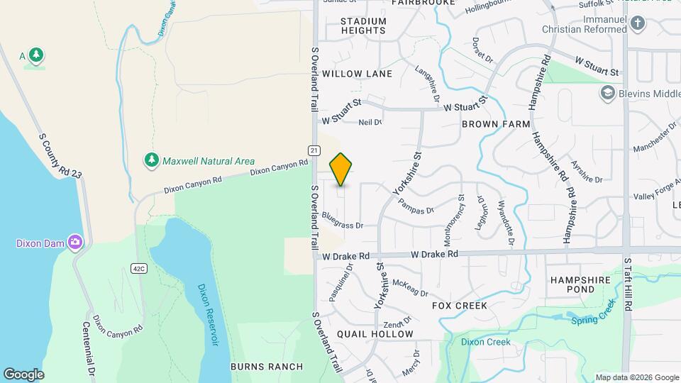 2431 Crown View Dr Mapa y Detalles de la Ubicación