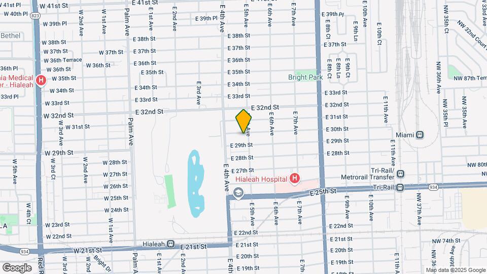 476 E 30th St Map and Location Details