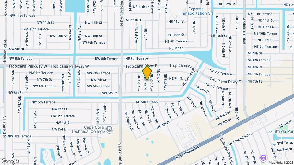 631 NE 1st Pl Mapa y Detalles de la Ubicación