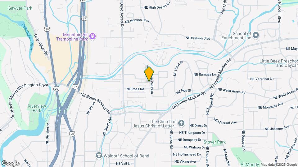 891 NE Hidden Valley Dr Map and Location Details