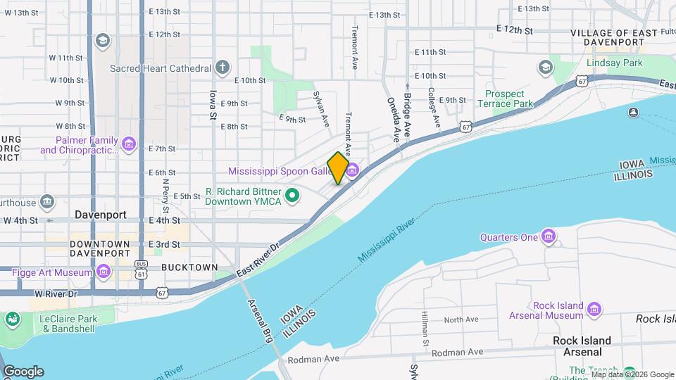 822 E River Dr Map and Location Details