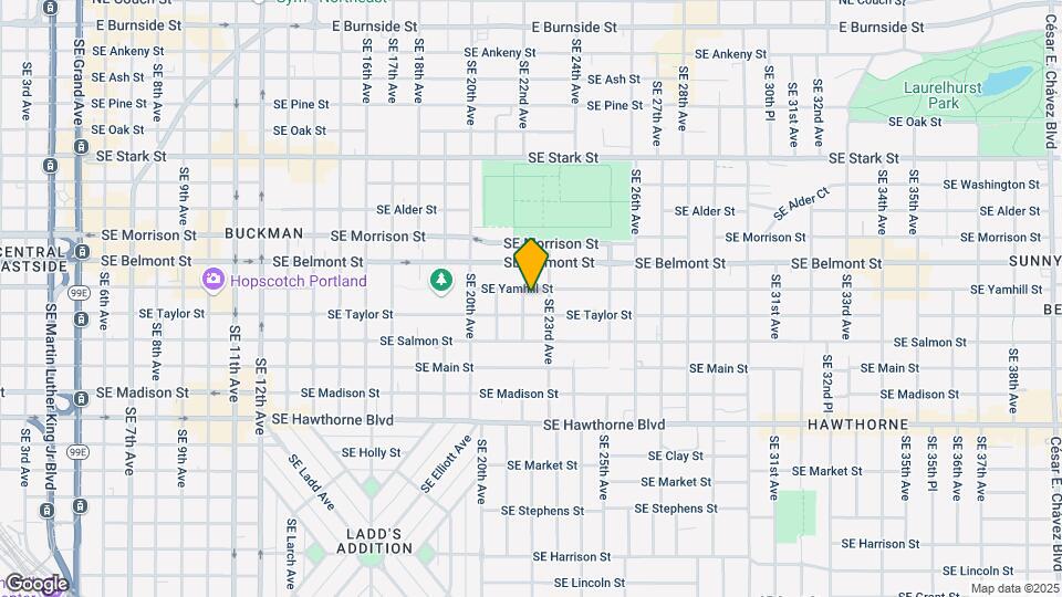 2230 SE Yamhill St Mapa y Detalles de la Ubicación