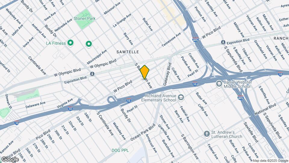 2425 S Barrington Ave Map and Location Details