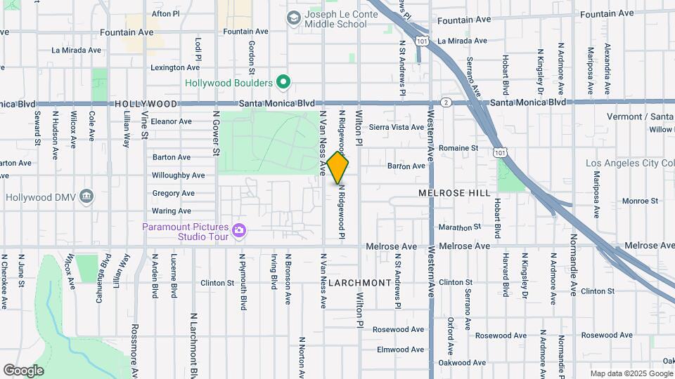 833 N Ridgewood Pl Map and Location Details