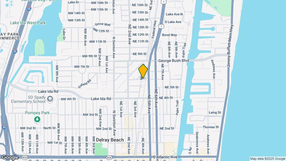 543 NE 3rd Ave Map and Location Details