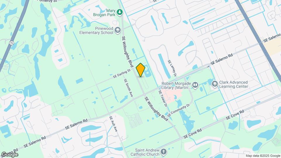 5652 SE Edgewater Cir Map and Location Details