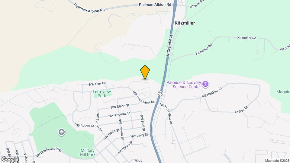 230 NW Clay Ct Map and Location Details