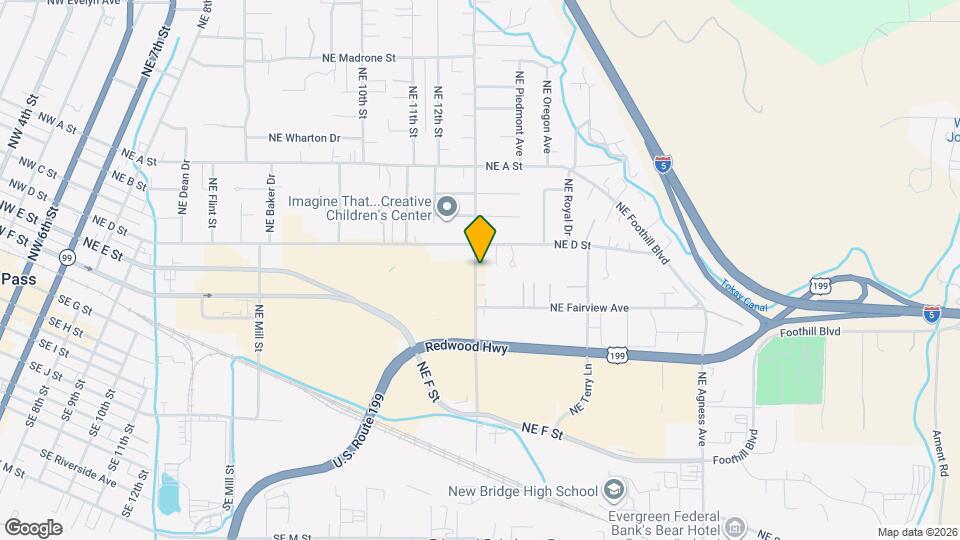 335 NE Beacon Dr Map and Location Details