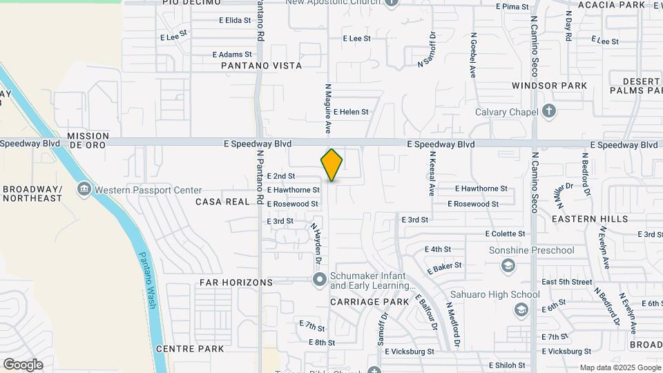 915 N Silverleaf Oak Pl Map and Location Details