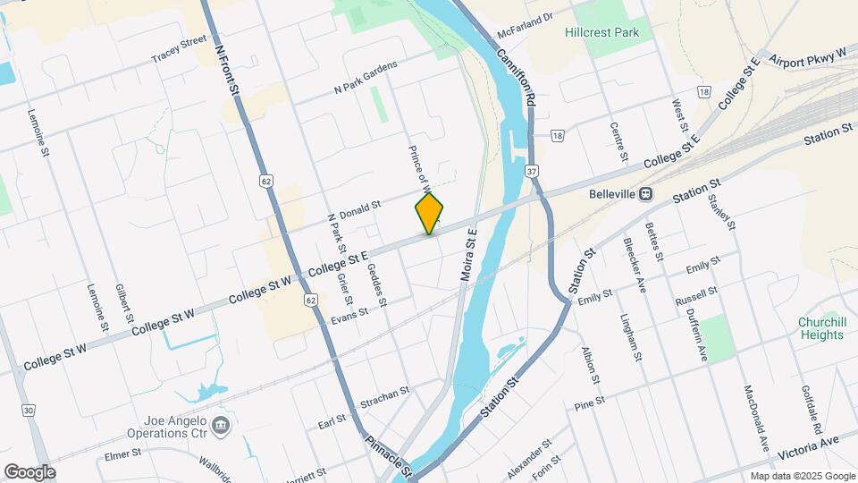 89 College St E Map and Location Details