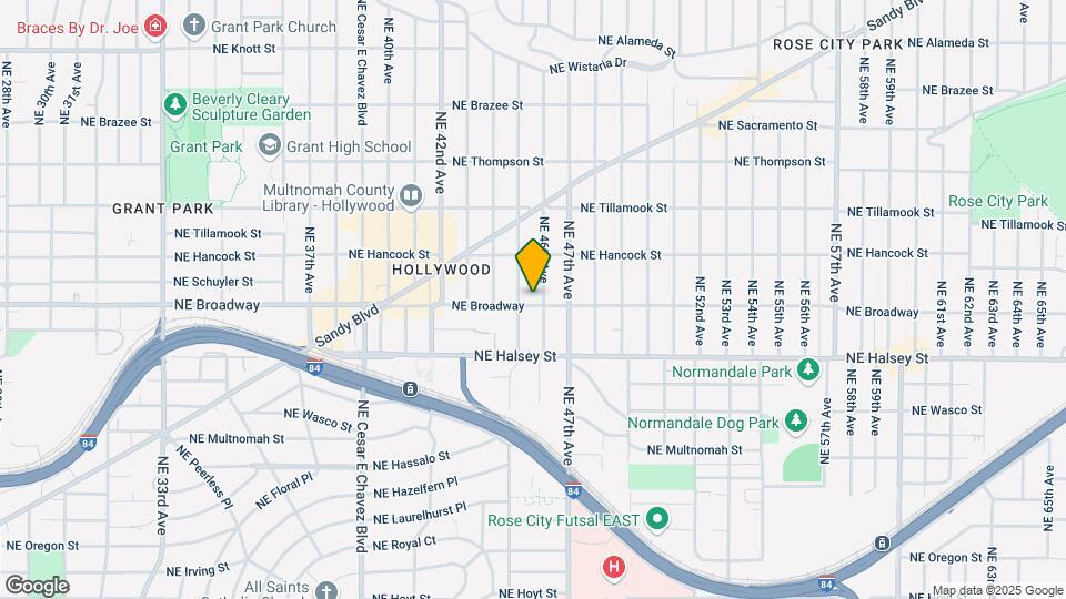 4521-4535 NE Broadway St Map and Location Details