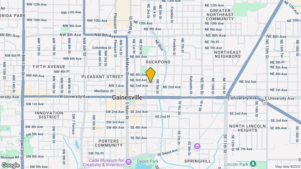 208 NE 4 St Map and Location Details