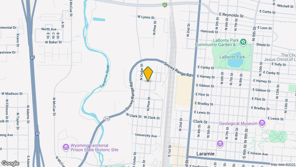 660 N Pine St Map and Location Details