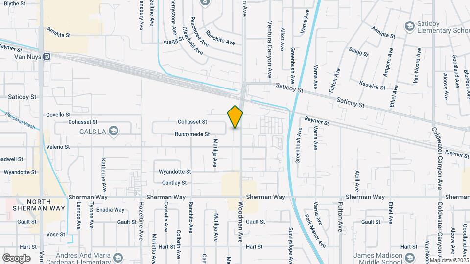 7439 Woodman Ave Mapa y Detalles de la Ubicación