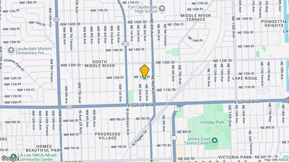 1135 NE 3rd Ave Map and Location Details