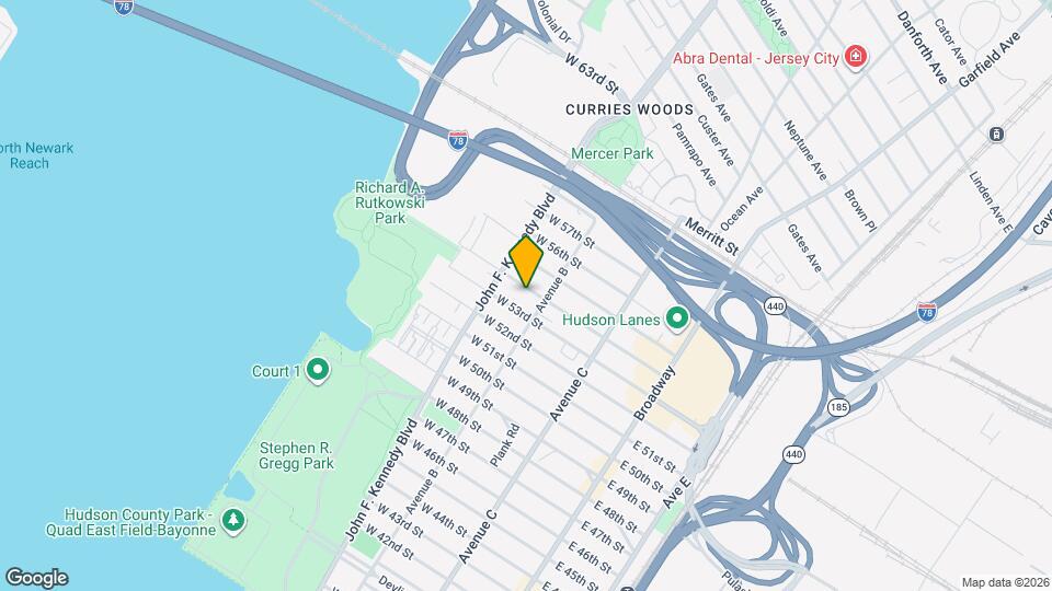 124 W 54th St Map and Location Details