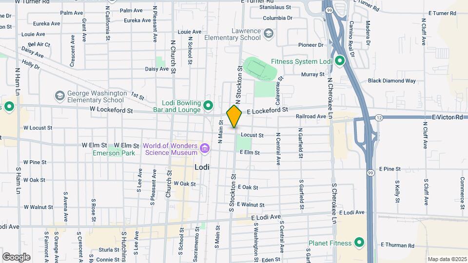 125 E Locust St Map and Location Details