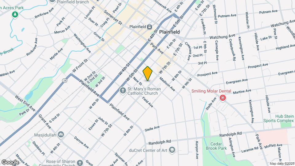 402 W 7th St Map and Location Details