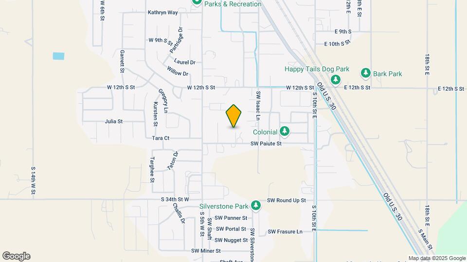 566 SW Paiute St Map and Location Details