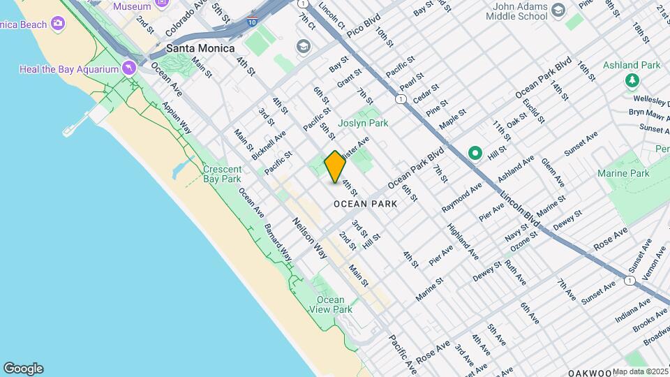 2425 3rd St Map and Location Details