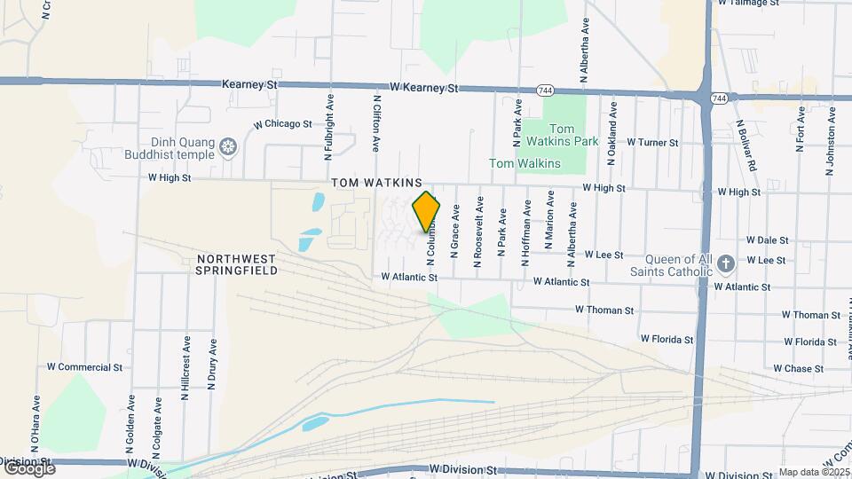 2049 N Columbia Ave Map and Location Details