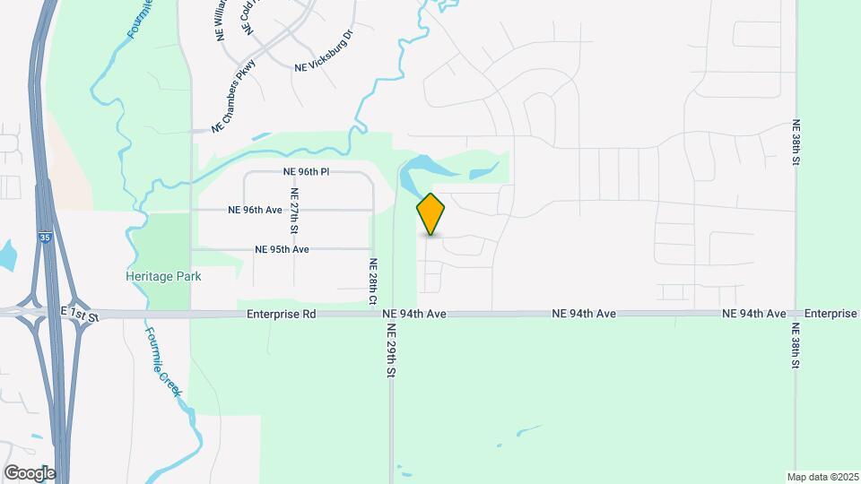 313 NE Meadow Ln Map and Location Details