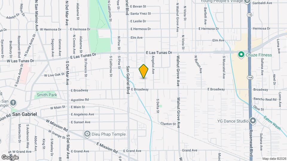 5533 N Charlotte Ave Map and Location Details