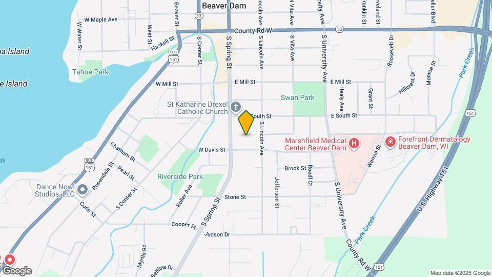 108 E Davis St Map and Location Details