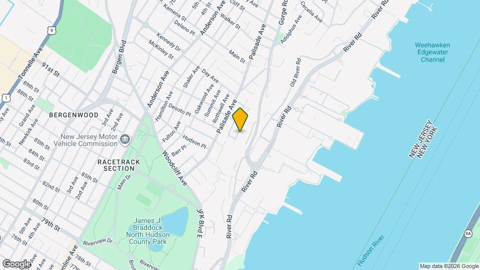 130 Pine St Map and Location Details