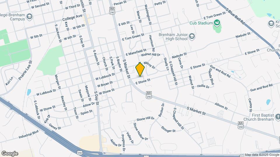 402 Giddings Ln Map and Location Details