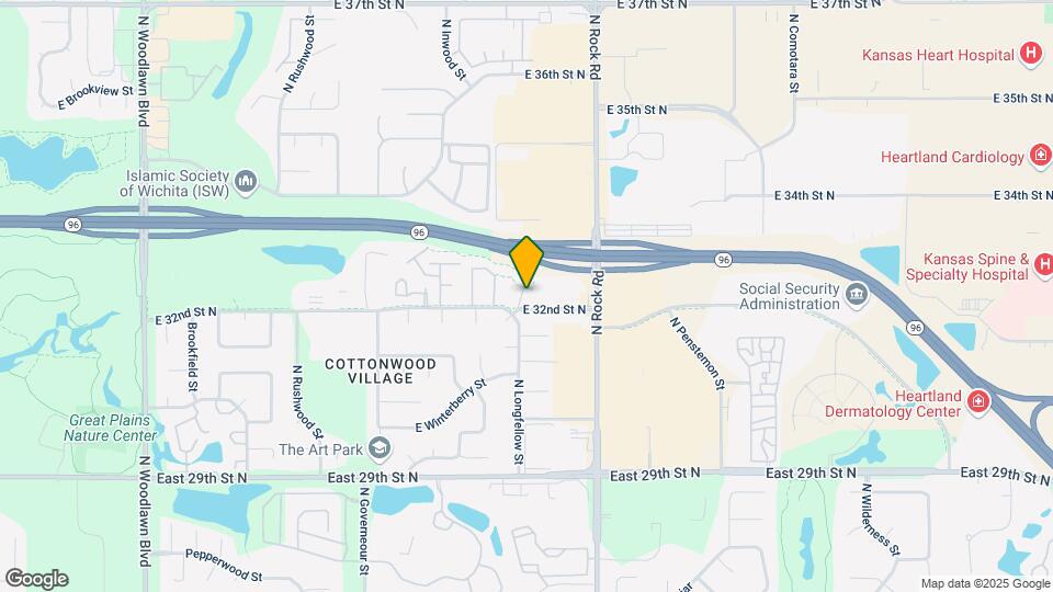 Cross Creek Apartments and Townhomes Map and Location Details