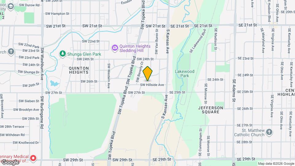 310 SW Hillside Dr Map and Location Details