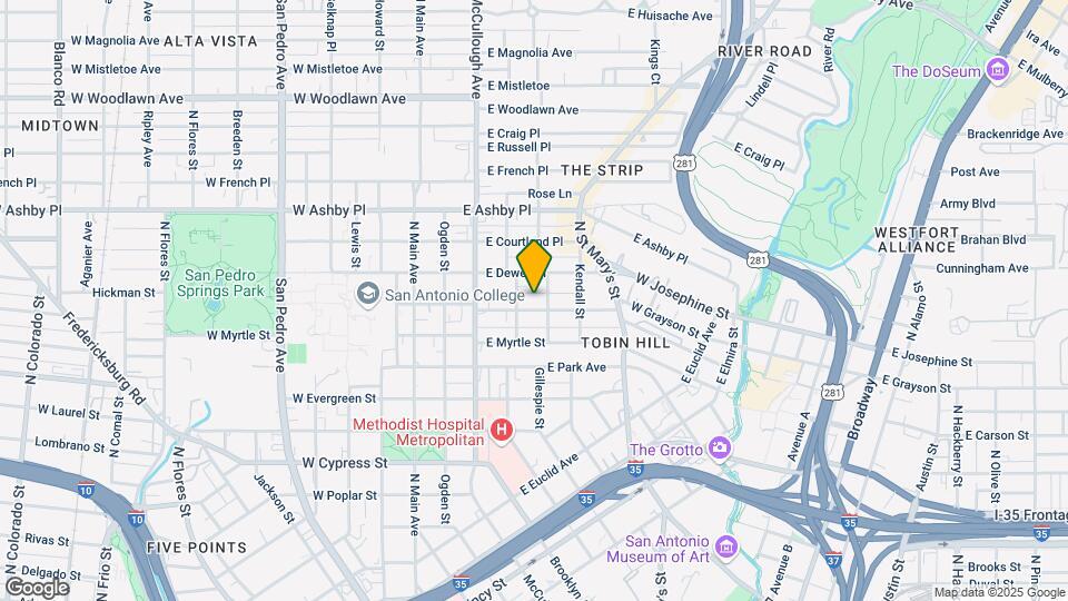415 E Locust St Map and Location Details