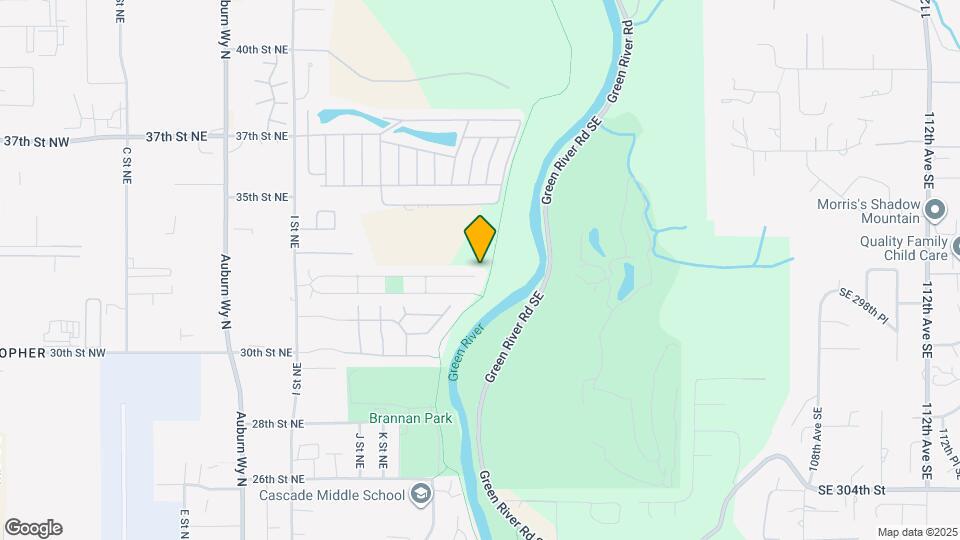 1449 32nd Pl NE Map and Location Details