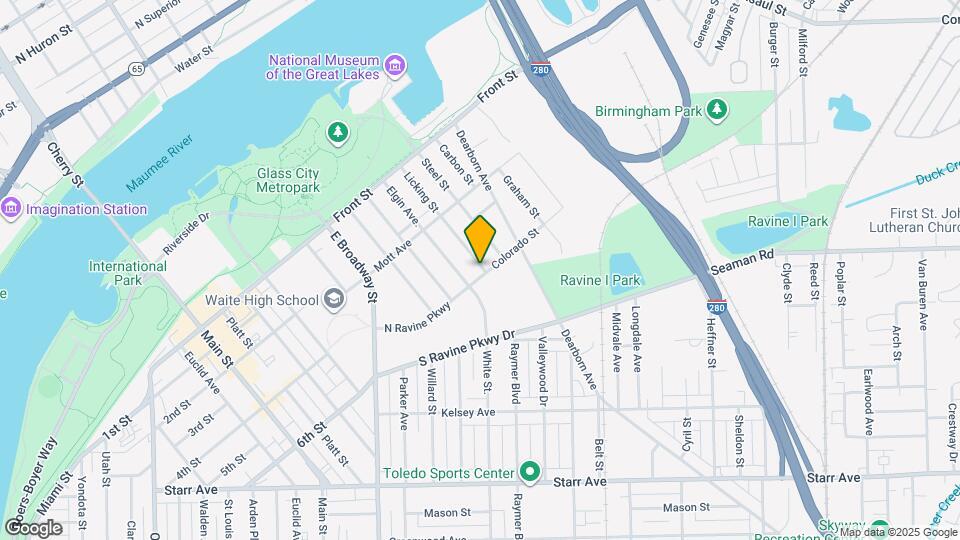 1421 N Ravine Pkwy Map and Location Details