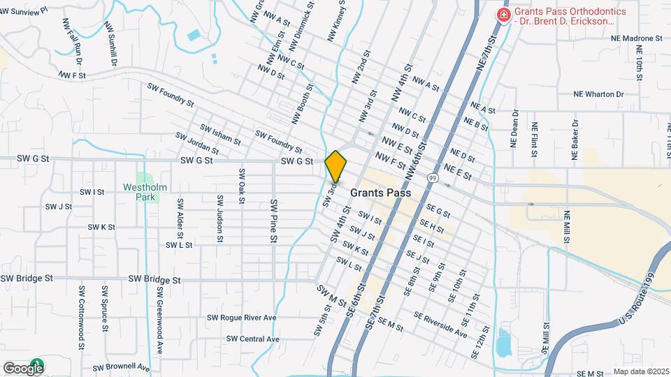 323 SW H St Map and Location Details