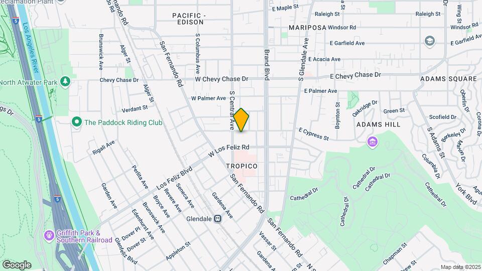 212 W Cypress St Mapa y Detalles de la Ubicación