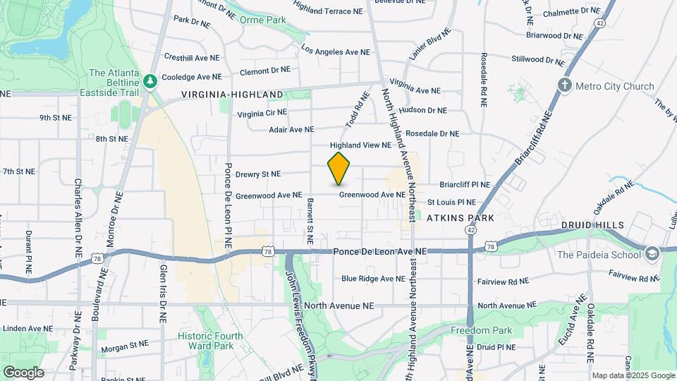 926 NE Greenwood Ave Map and Location Details