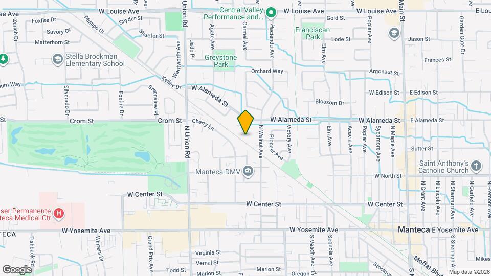 445 Pearl Pl Map and Location Details